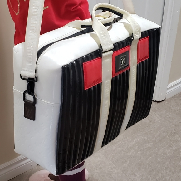 Louis Vuitton Monogram Mirror Neo Porte - Picture 3 of 17